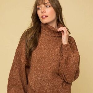 Gilli Cozy Brown Turtleneck Sweater